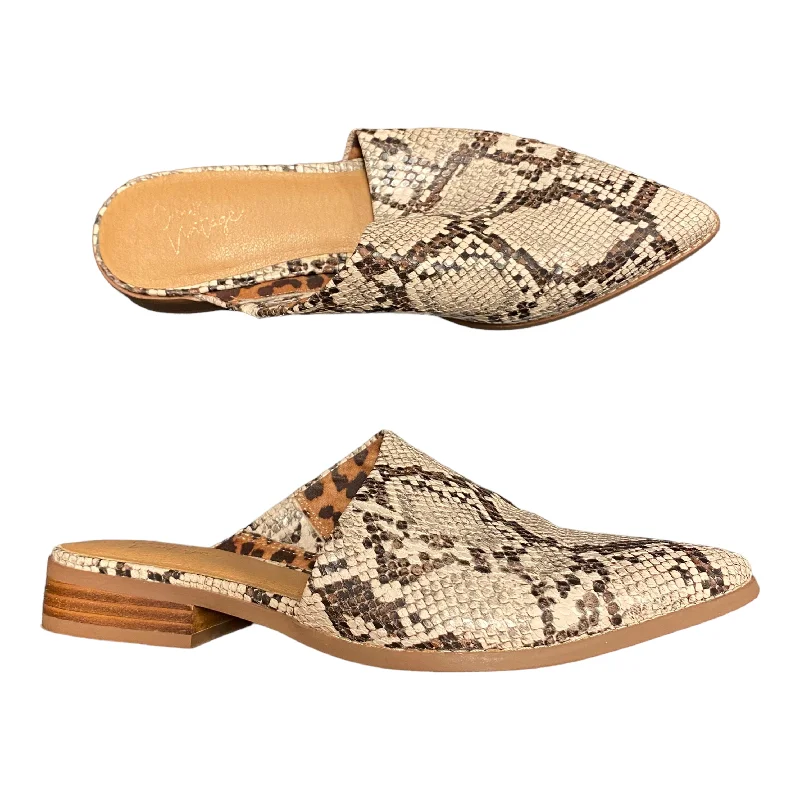 Flats with ornate midsole designs -Shoes Flats By Crown Vintage In Snakeskin Print, Size: 8