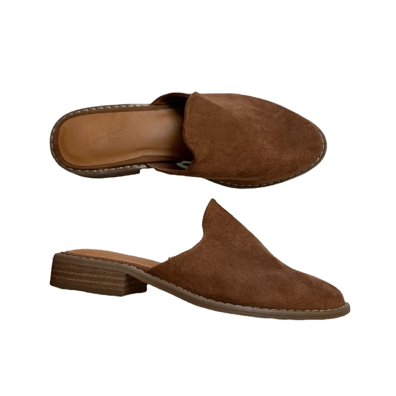 Flats with durable outsole layers -Shoes Flats By Universal Thread In Brown, Size: 5