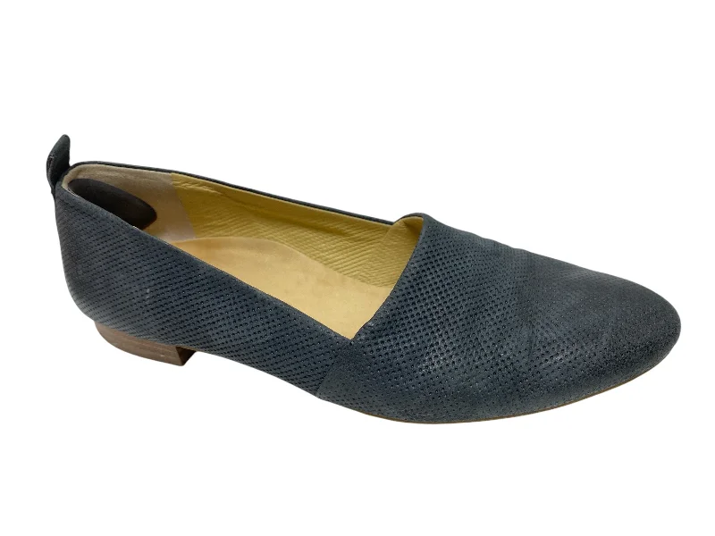 Flats with abstract swirl prints -Shoes Flats By Paul Green In Grey, Size: 6.5