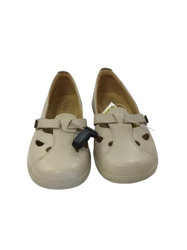 Flats for nightly summer chic -Shoes Flats By Clothes Mentor In Cream, Size: 8.5