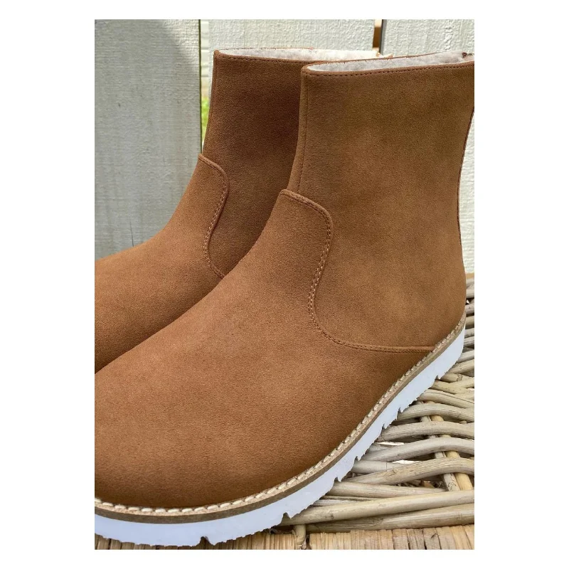 Boots with plush heel linings -Tobin Boots