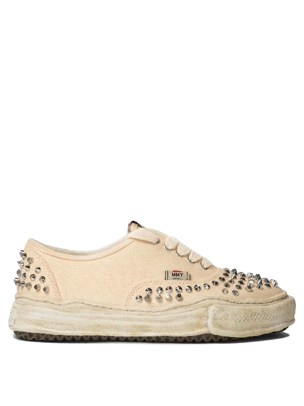 Slip-on shoes for fast laps -MAISON MIHARA YASUHIRO	 Studded Low Top Sneaker