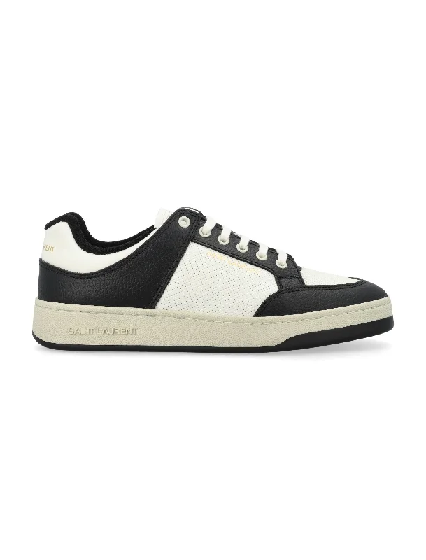 Shoes with tidy weaves -SAINT LAURENT Refined Low Top Leather Sneakers