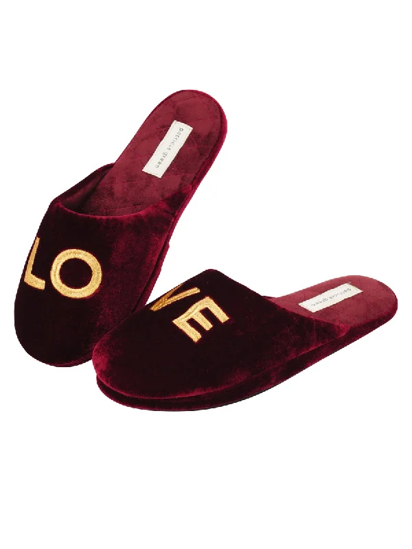 Slippers with mesh gaps -Love Embroidered Slipper