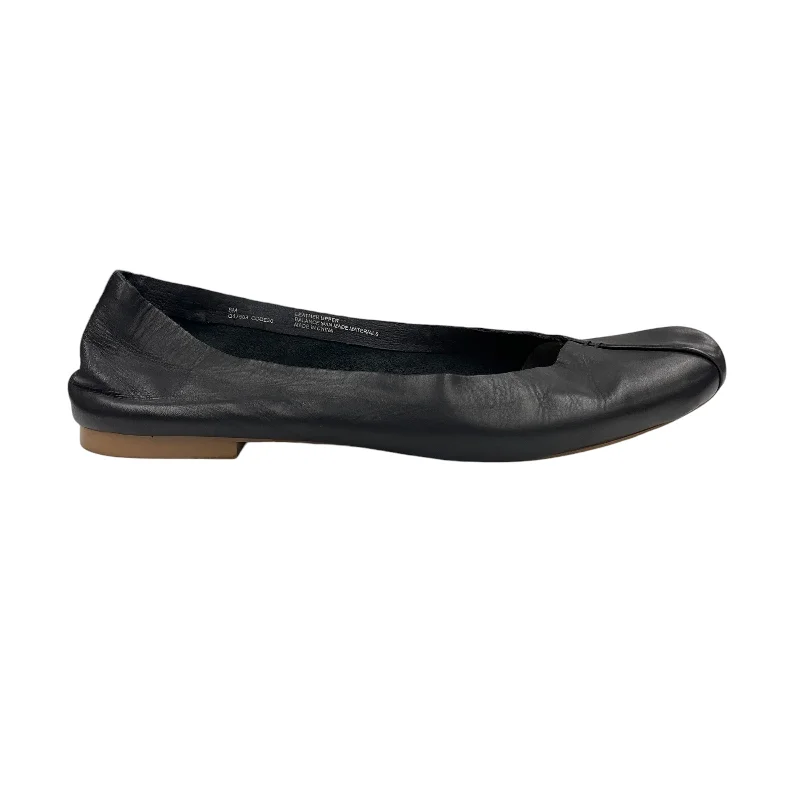 Flats for relaxed dusk vibes -Shoes Flats By Korks In Black, Size:8.5