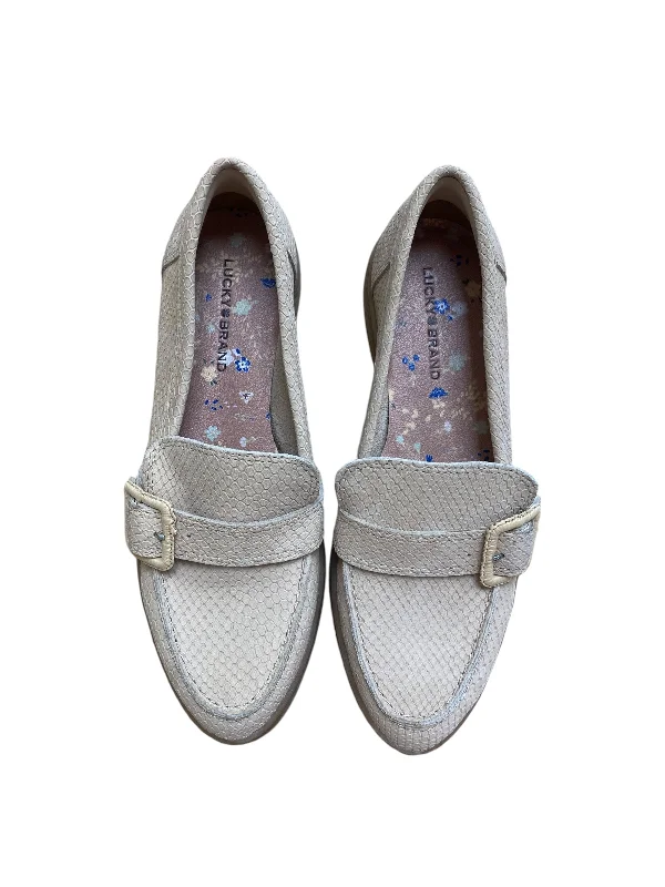 Flats for indoor summer scenes -Shoes Flats By Lucky Brand In Cream, Size: 6