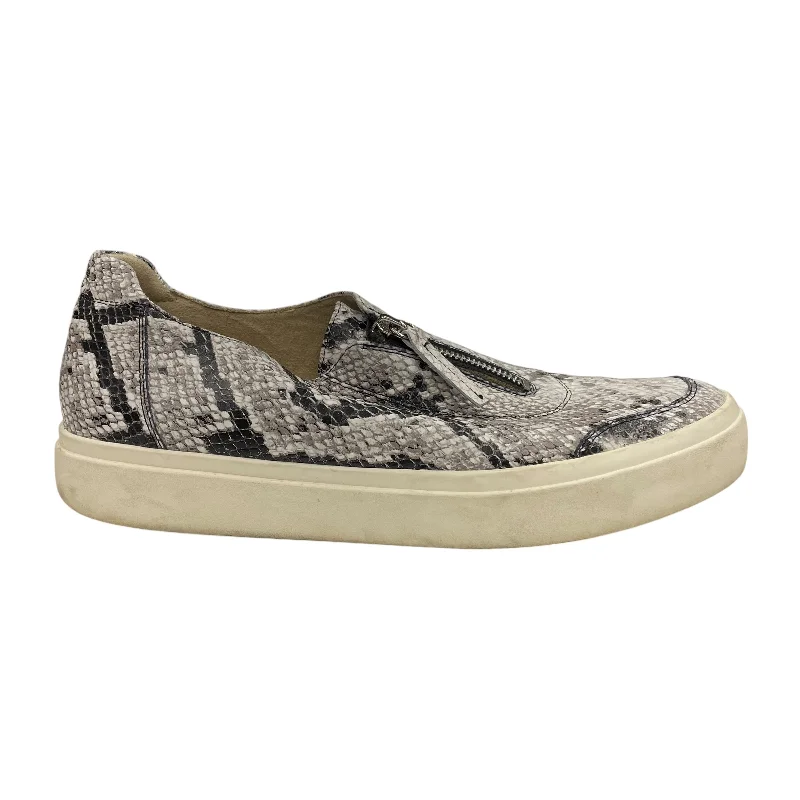 Flats with solid midsole builds -Shoes Flats By Vaneli In Snakeskin Print, Size:10.5