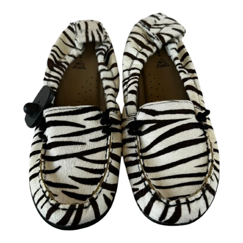 Flats with padded ankle linings -Shoes Flats By Hush Puppies In Animal Print, Size: 10