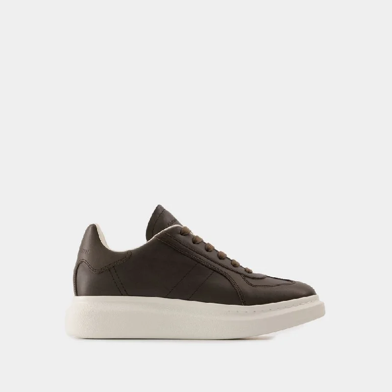 Shoes with open soles -ALEXANDER MCQUEEN Men's Oversized Sneaker for Fall 2024