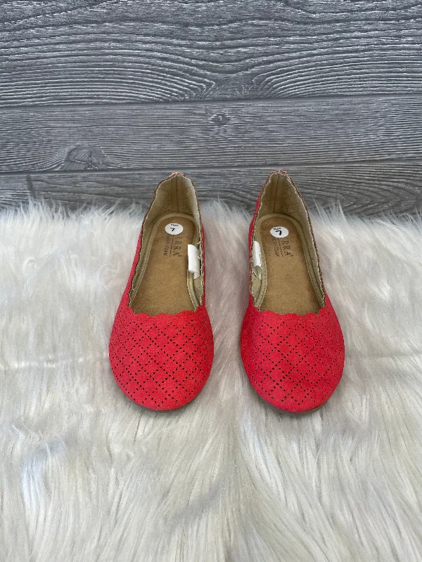 Flats with dawn-inspired tones -Shoes Flats By Serra In Red, Size: 7